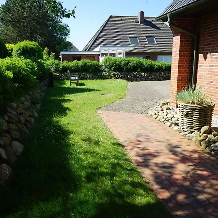 In Mit Garten Und Terrasse By Interhome *