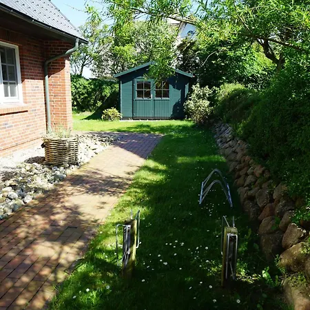 In Mit Garten Und Terrasse By Interhome *