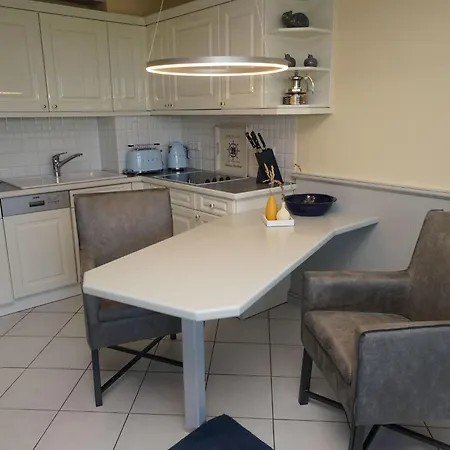 Daire In Mit Garten Und Terrasse By Interhome Morsum (Sylt)